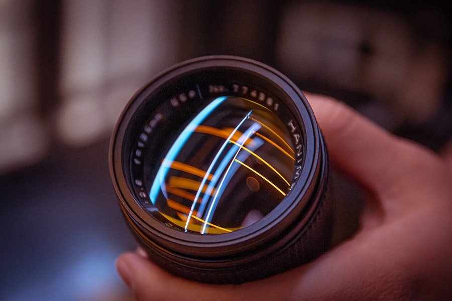 What affects photo quality more - lens or camera body? What affects photo quality more - lens or camera body?