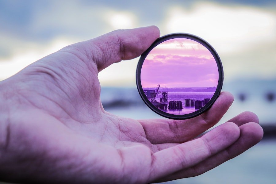 Is there a difference between glass and plastic filters? Is there a difference between glass and plastic filters?