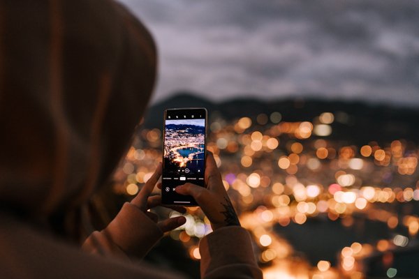 What is a good course to follow as a beginning photographer? What is a good course to follow as a beginning photographer?